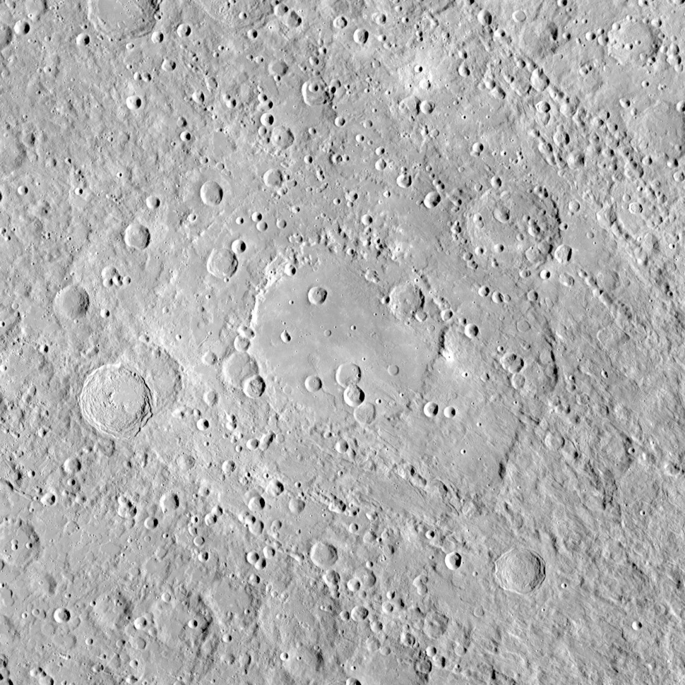 Гигантский кратер Герцшпрунг на Луне (диаметром 570 км) - типичный талассоид.