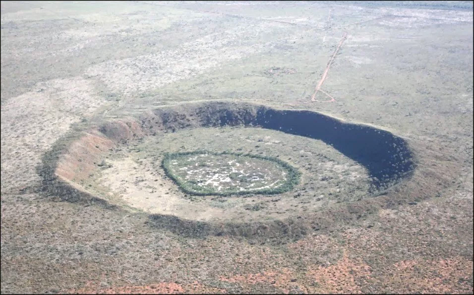 Метеоритный кратер Волк Крик в Австралии - второй по величине на Земле, из тех что ещё похожи на метеоритные кратеры.