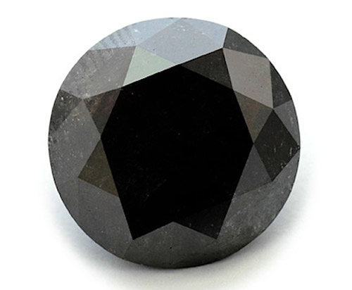 Черный бриллиант, в отличие от прозрачного собрата, полностью поглощает